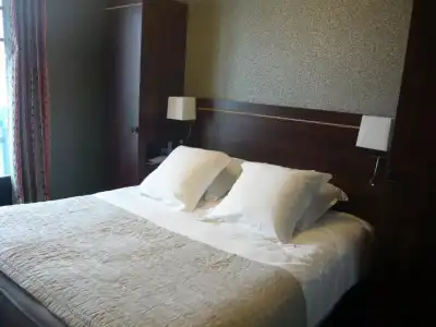 Hôtel Ambassadeurs - 6
