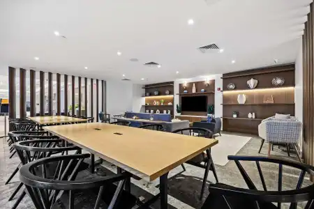 Doubletree By Hilton New York Jfk Airport - 14