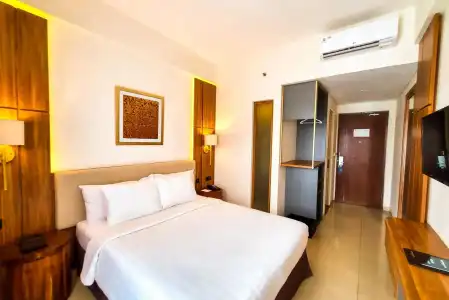 Coast Boutique Apartments - 9