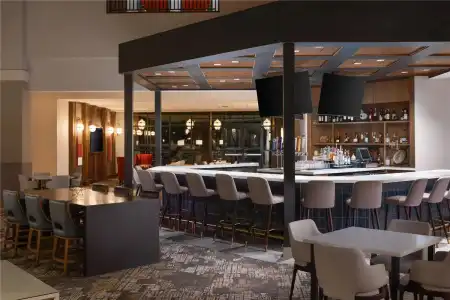 Embassy Suites Lincoln - 40
