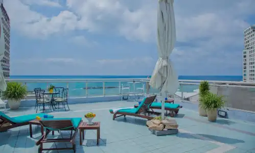 Jewel Beachfront Boutique - 13