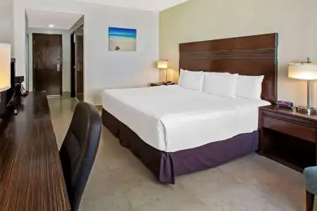 Wyndham Garden Cancun Downtown - 3