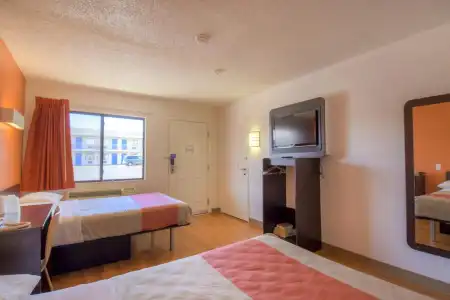 Motel 6 Las Vegas, NV – I-15 Stadium - 19