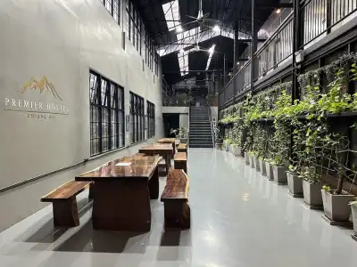 Premier Hostel - 18