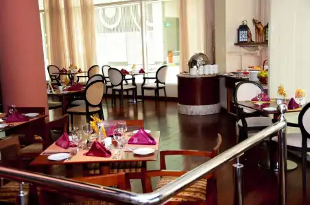 City Seasons Suites - 35