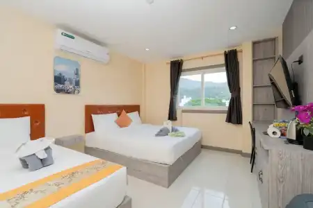 Square One Patong - 143