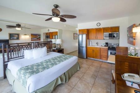 Waikiki Shore by OUTRIGGER - 252