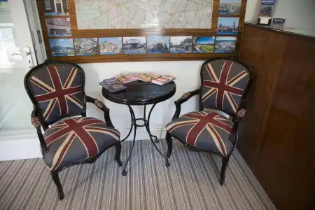 Chelsea Guest House - 10