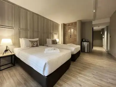 @Nares - 30