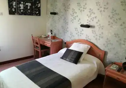 Contact Hôtel des Deux Moulins Limoges - Proche de la gare - 32