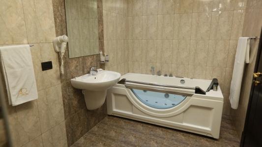 Avan Plaza - 9