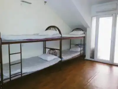 Esentai Hostel - 4