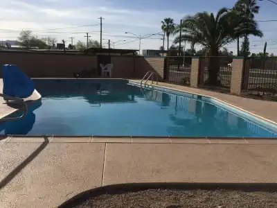 Amazon Motel - 10