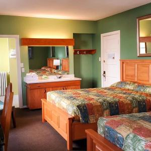 James Bay Inn & Suites - 40