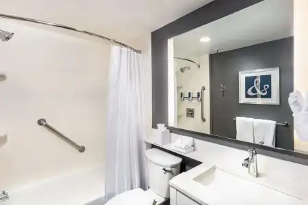 Four Points by Sheraton Los Angeles Westside - 9