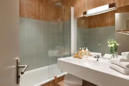 Ours Blanc & Spa - 38