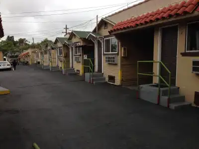 Lincoln Park Motel - 11