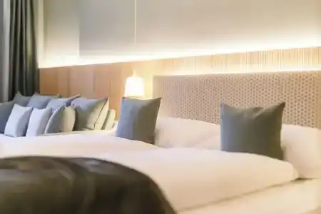 Romantikhotel - 71