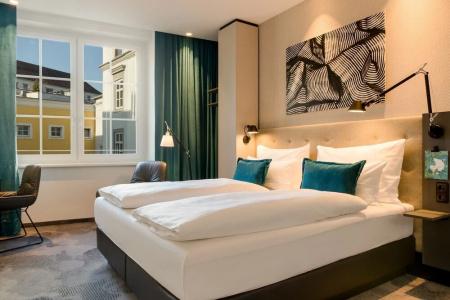 Motel One Linz-Hauptplatz - 4