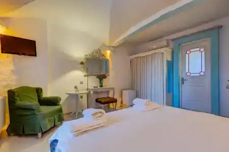 Cunda Battalos Küçük Otel - 4