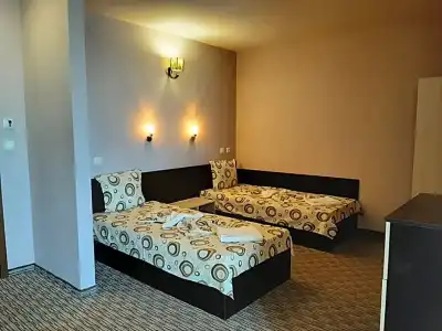 Silver - All Inclusive & Free Parking - 48