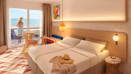 Akquaaa Boutique - 42