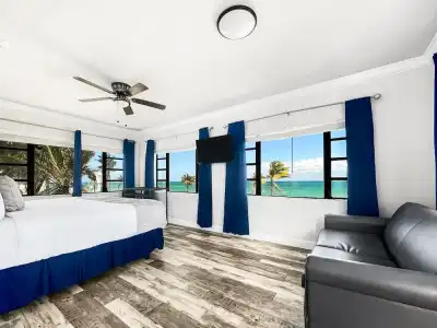 Hollywood Beachs - 105