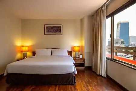 Bandara Silom Suites - 46