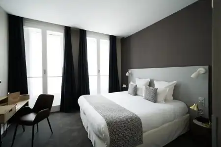 Globe et Cecil Hôtel - 5