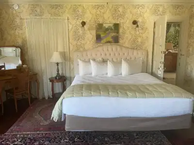 Moseley Cottage Inn & Town Motel - 15