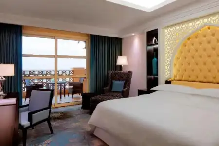 Sheraton Sharjah Beach Resort & Spa - 35