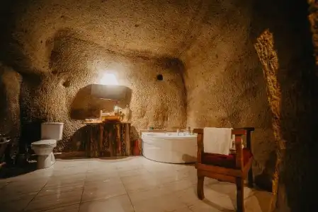 Helios Cave - 36