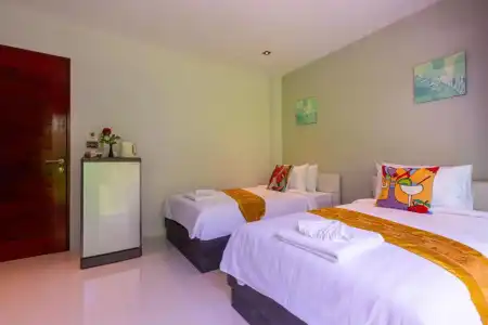 Rossarin Sea View Patong - 5