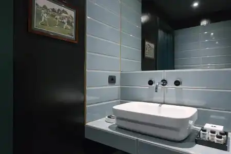 Aethos Milan - 202