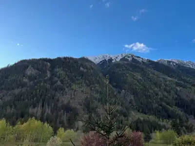 Big Sky & Spa - 22