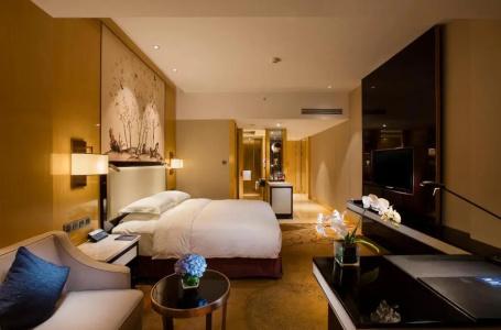 Hilton Wuhan Riverside - 54