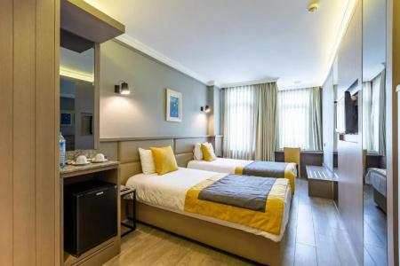 Seraglio & Suites - 68
