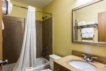 City Centre Inn at Newport News - 24
