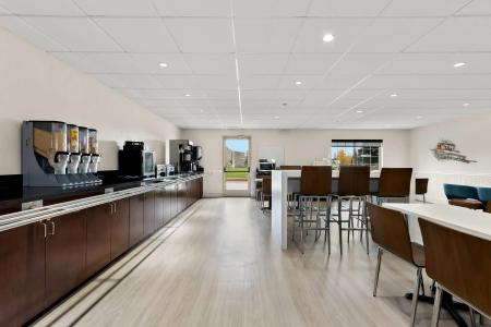 Clarion Suites Anchorage Downtown - 24