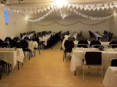Holt Inn - 16