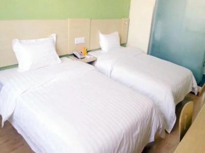 Home Inn Plus- Wuhan Hankou Railway Station Fanhai Branch - 5
