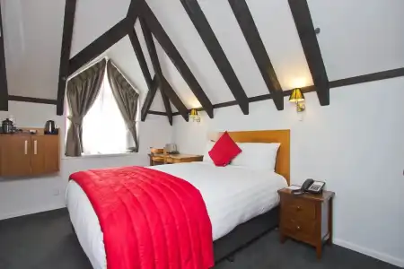 Knights Inn - 87