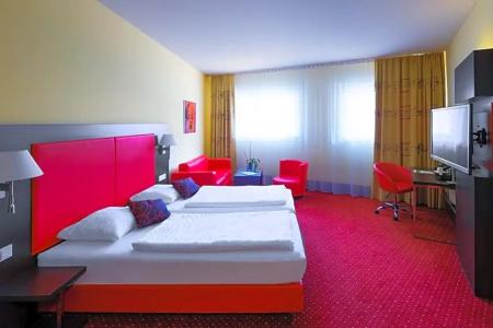 Plaza Premium Salzburg - 58