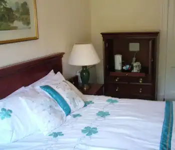 Regis Guest House - 3