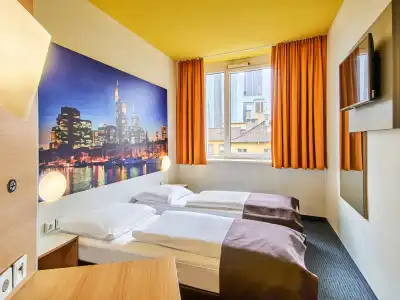 B&B Frankfurt-Hbf - 5