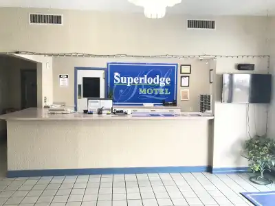 Superlodge Motel - 15