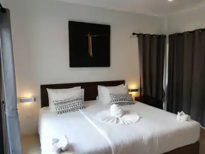 Limelight Village - 41