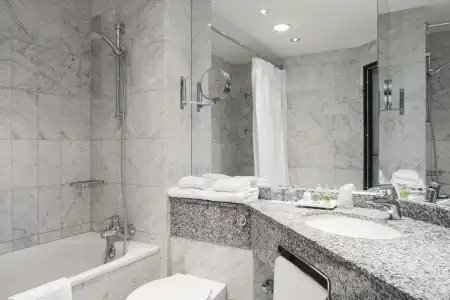 Courtyard by Marriott Schwerin - 9