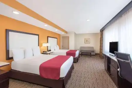 3 Bedroom Community House - 20