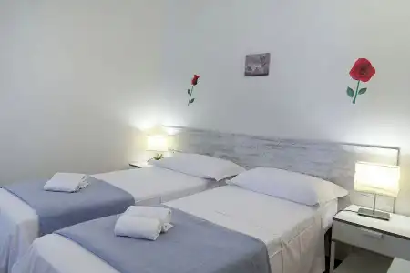 Mia Palace - 2